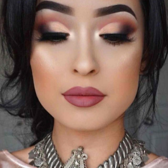 🔺BOGO 1/2 OFF🔺ABH Dead Roses MINI matte lippie - Picture 2 of 7